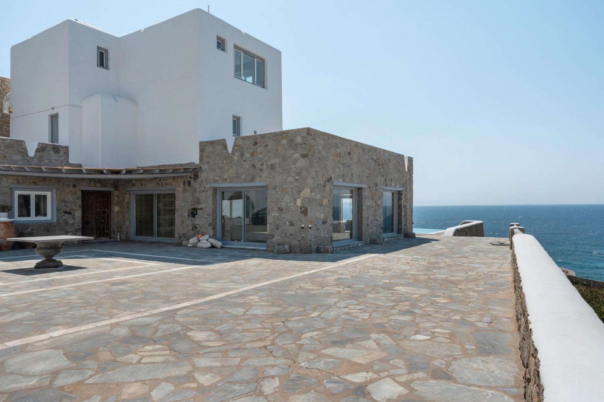 Coventina - Med * Agios Ioannis Diakoftis