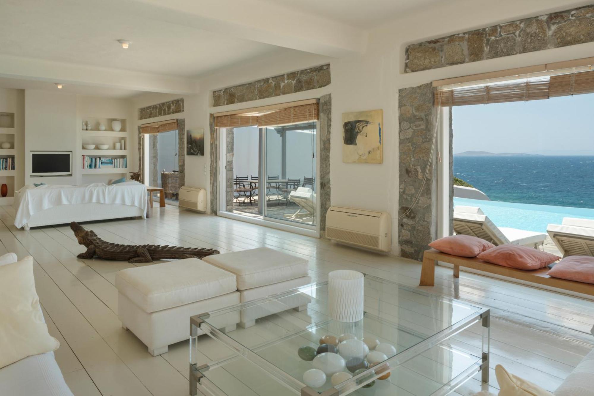 Coventina - Med Villa Agios Ioannis Diakoftis